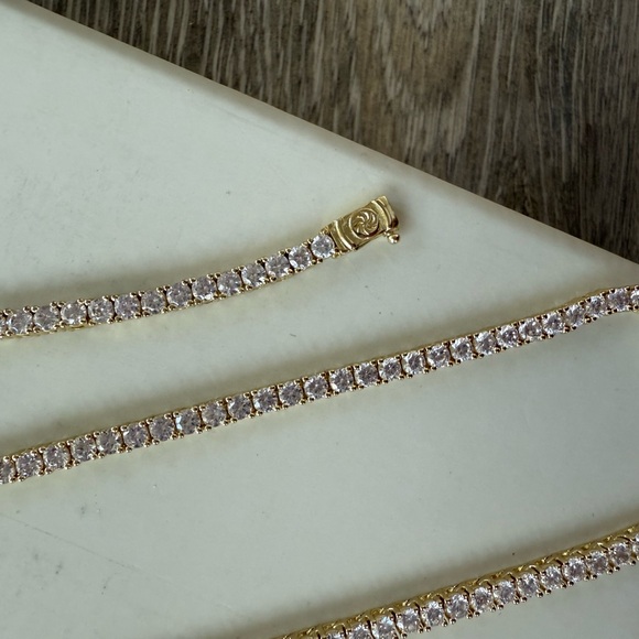 Necklace plus bracelet - Picture 3 of 5